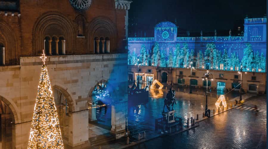 Clicca per accedere all'articolo Auguri di Buone Feste